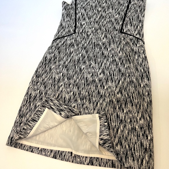 Banana Republic Dress - Office Career Shift Dress - Size 6 - EUC - Black White - Picture 14 of 16